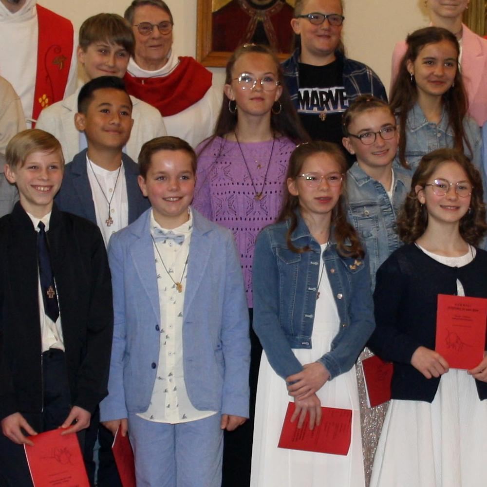 Op zaterdag 20 april hebben 51 jongeren het sacrament van het Vormsel ontvangen.